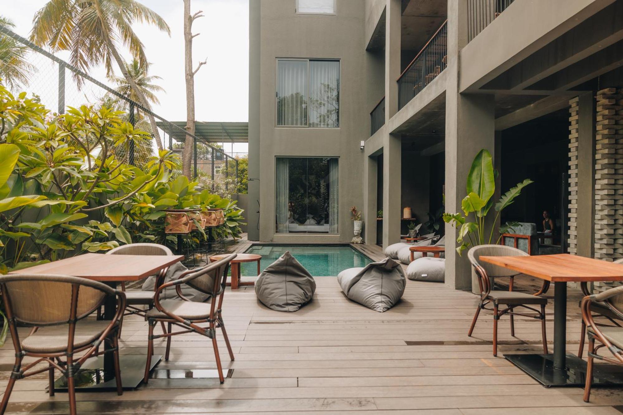 Bohemian Nest Hotel Negombo Exterior foto